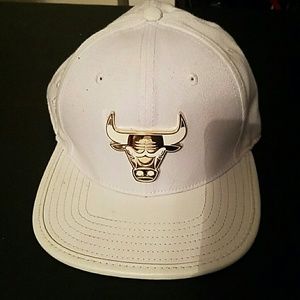 Snake skin white/gold strapback hat pro standard